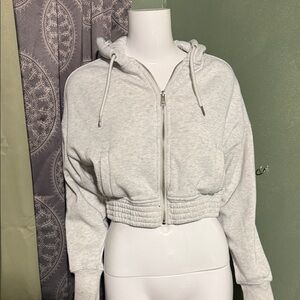 Stylish Gray Cropped Zip-Up Hoodie